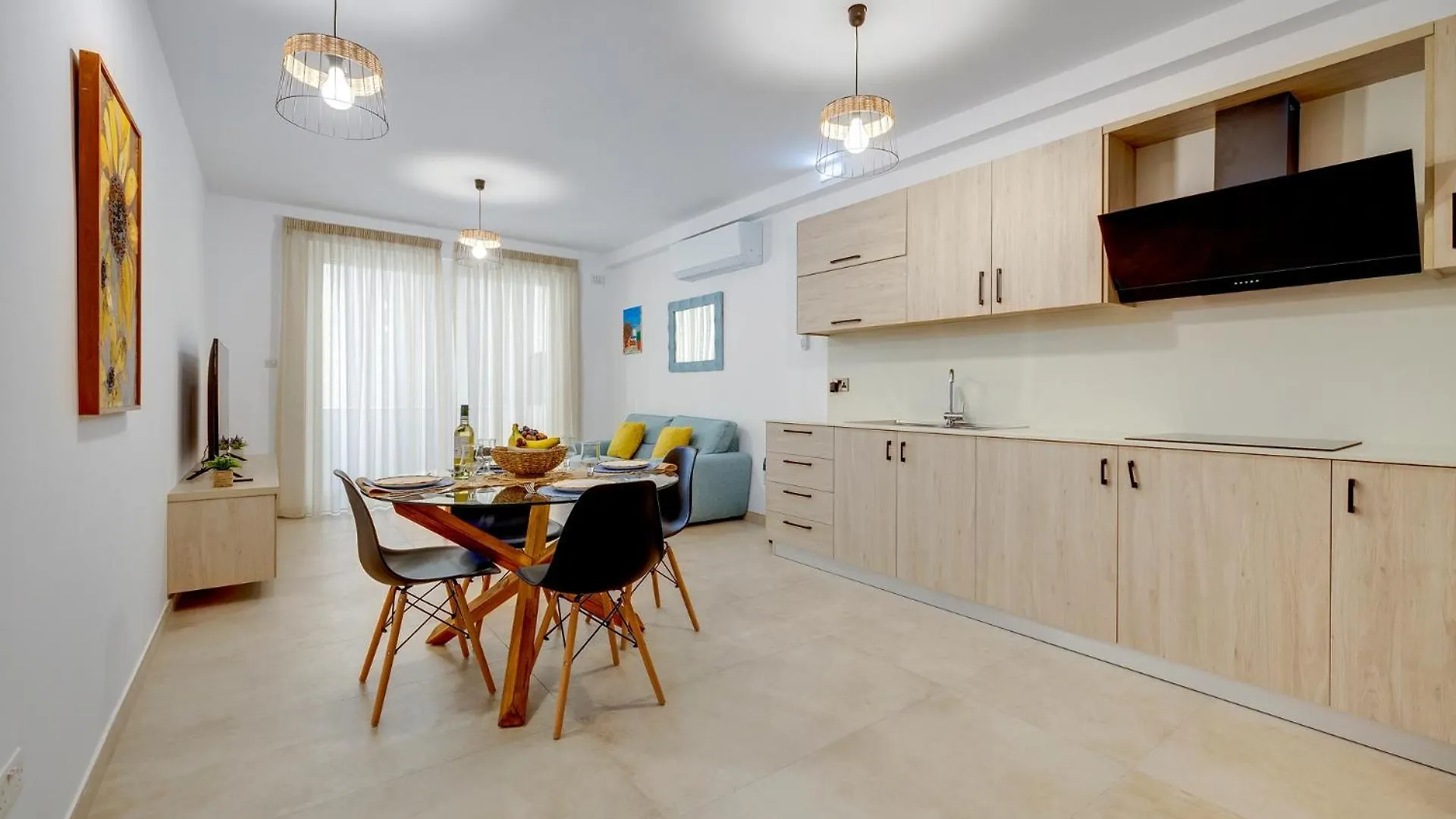 Cool Waters Holiday Apartments Sliema